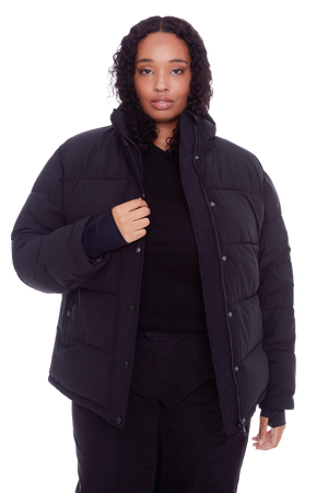 FORILLON PLUS | WOMEN'S VEGAN DOWN (RECYCLED) SHORT PUFFER JACKET, BLACK (PLUS SIZE)